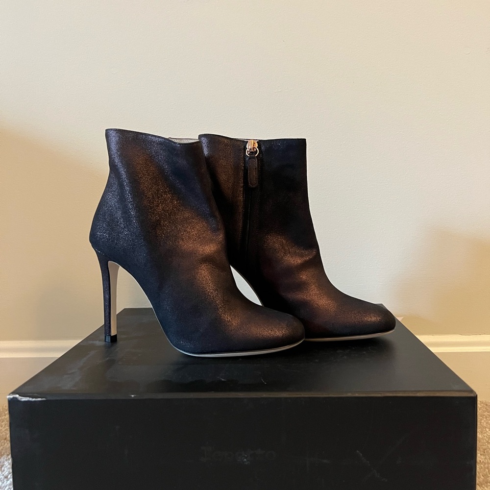 Black Heeled Booties